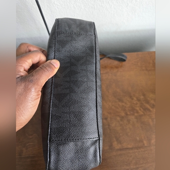 MICHAEL KORS Signature  Jet Set Travel Messenger Crossbody Folio Bag Rare - Picture 11 of 15